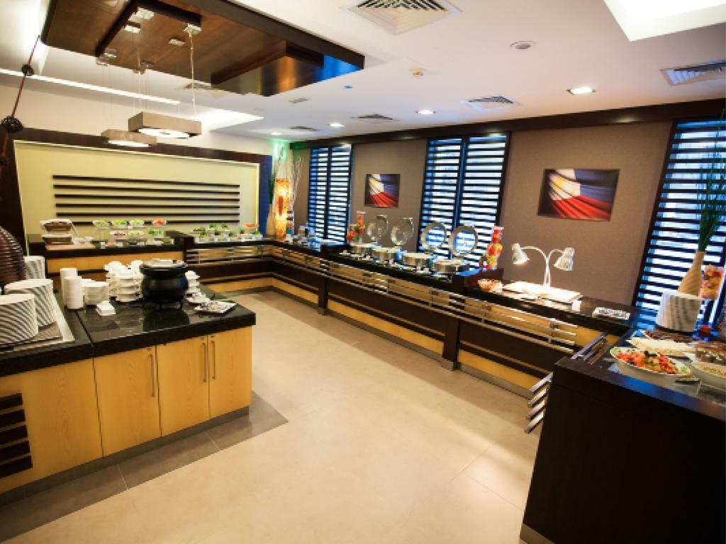Citymax Hotel Al Barsha Дубай Екстериор снимка